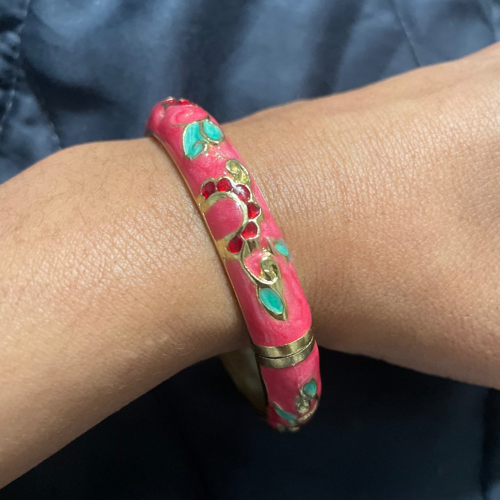 Vintage‎ Enamel Hinged Bangle Bracelet Floral Design Pink Teal Gold Tone